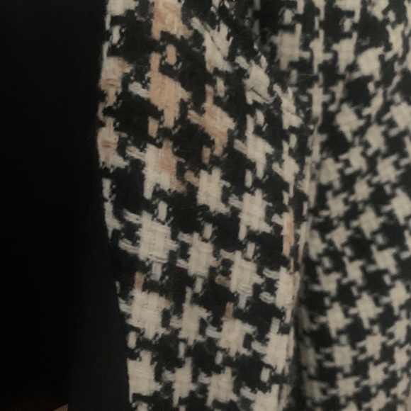 Great houndstooth Jacket! Classic. - Picture 8 of 8